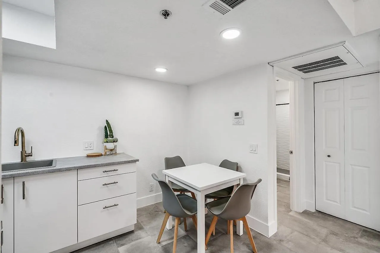 Condo Close To Strip And Raiders Stadium Las Vegas